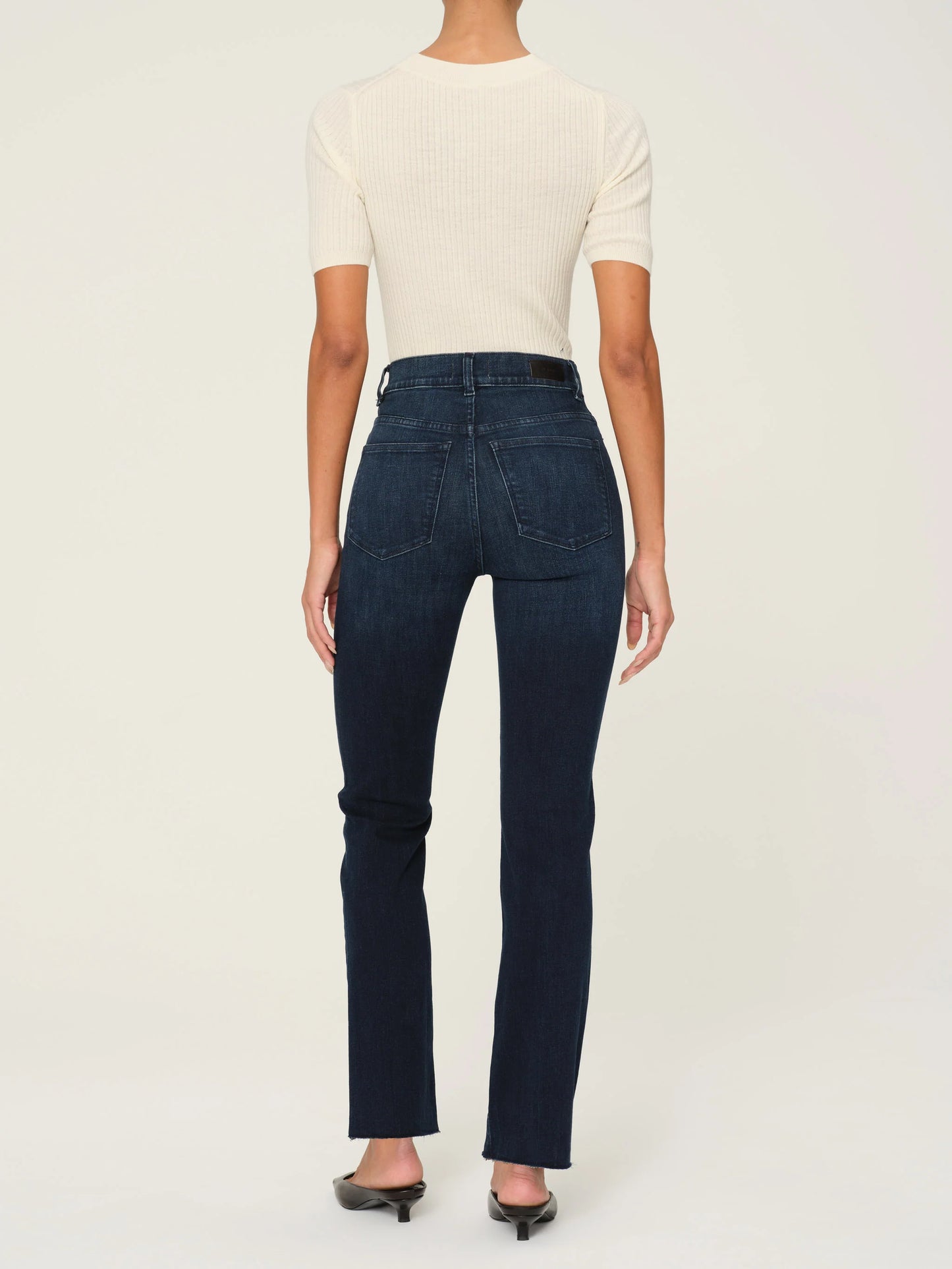 Halle Slim Straight Jean