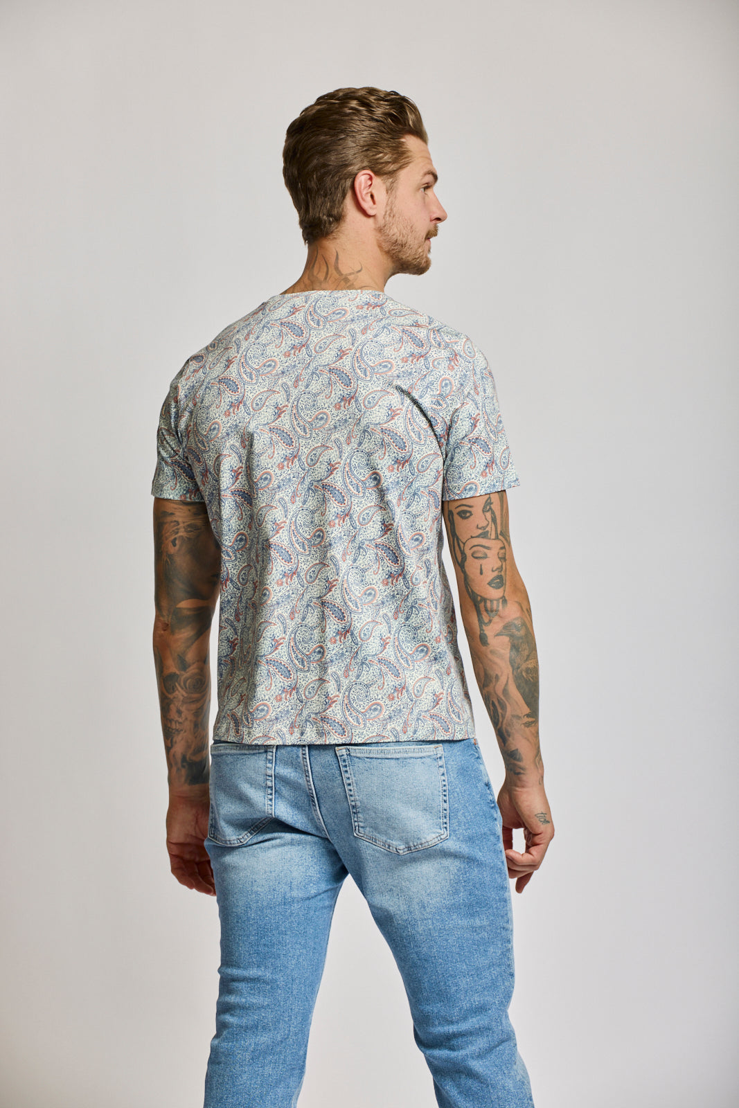 Paisley Short Sleeve - Easy Monday - Men's Crew Neck